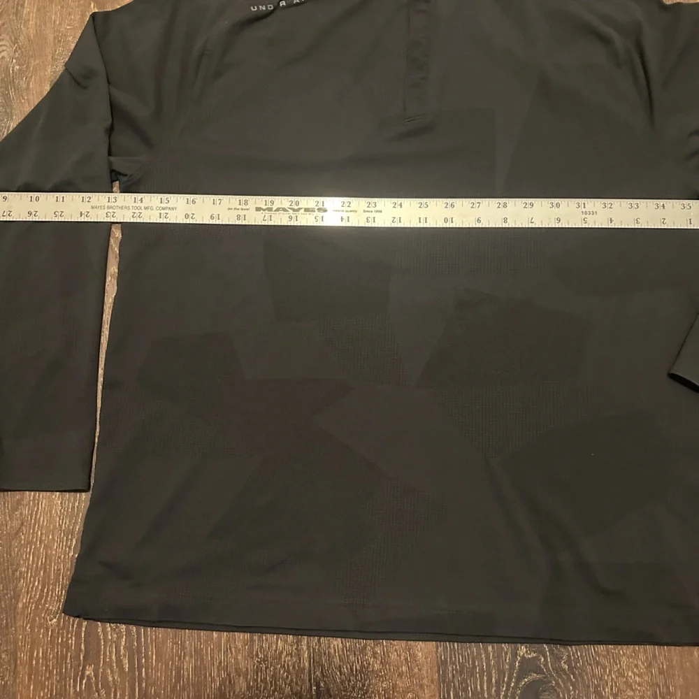 Under Armour Women 1/4 Zip Lightweight Black Pullover Top Running Hiking Walking - Picture 6 of 8